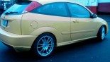 轮毂 OZ Racing Ultraleggera 在汽车上 Ford Focus