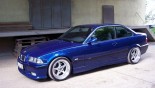 轮毂 OZ Racing Mito Rosso 在汽车上 BMW 3 Coupe(E36)