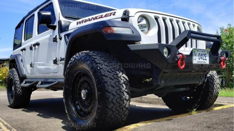 Автомобильные шины Venom Power Terra Hunter X/T на автомобиле jeep wrangler [2529]
