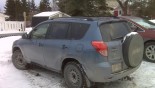 轮毂 在汽车上 Toyota RAV4 轮毂 在汽车上 Toyota RAV4