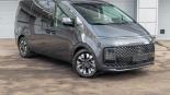 轮毂   在汽车上  hyundai staria