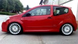 轮毂 OZ Racing Superturismo GT 在汽车上 Citroen C2 轮毂 OZ Racing Superturismo GT 在汽车上 Citroen C2