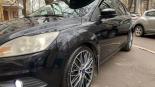 轮毂   在汽车上  ford focus