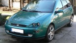 轮毂 Dezent T 在汽车上 Ford Focus 轮毂 Dezent T 在汽车上 Ford Focus