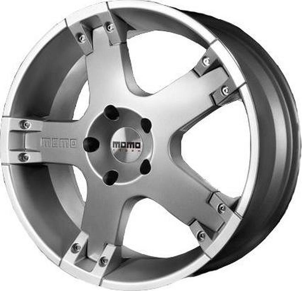 Momo Storm 8x18 5x108 ET 45 Dia 67.1 Silver