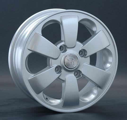 Replica GM32 5.5x14 4x100 ET 44 Dia 56.6 silver