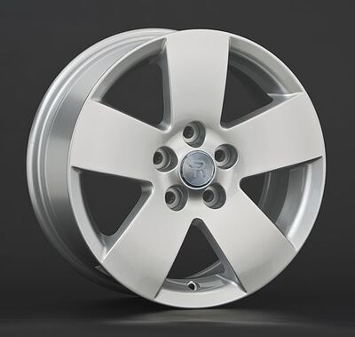 Replica CR7 6.5x16 5x114.3 ET 39 Dia 67.1 silver