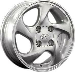 Replica HND4 6.5x16 5x114.3 ET 45 Dia 67.1 silver