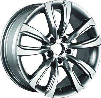 Replica HY536 7x17 5x114.3 ET 41 Dia 67.1 Silver