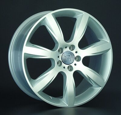 Replica MB118 8x19 5x112 ET 62 Dia 66 silver